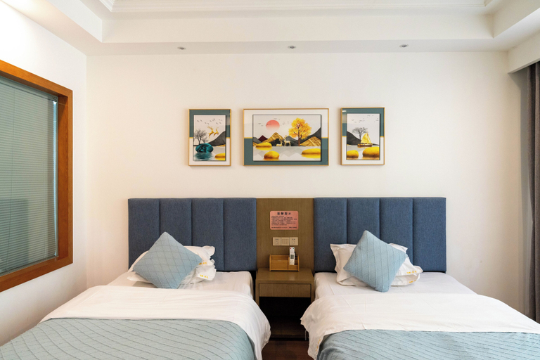 Room 2, Lixian Bipeng Shiguang Hot Spring Hotel, Ngawa Tibetan and Qiang