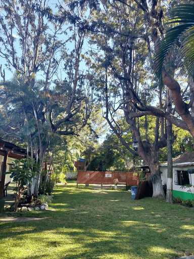 Others 5, El Aguacatal, Panajachel
