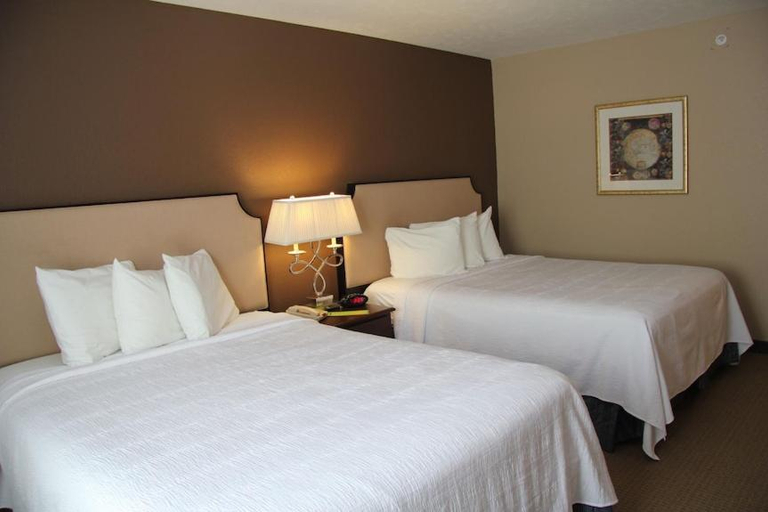 Bedroom 2, Green Acres Hotel, Pike