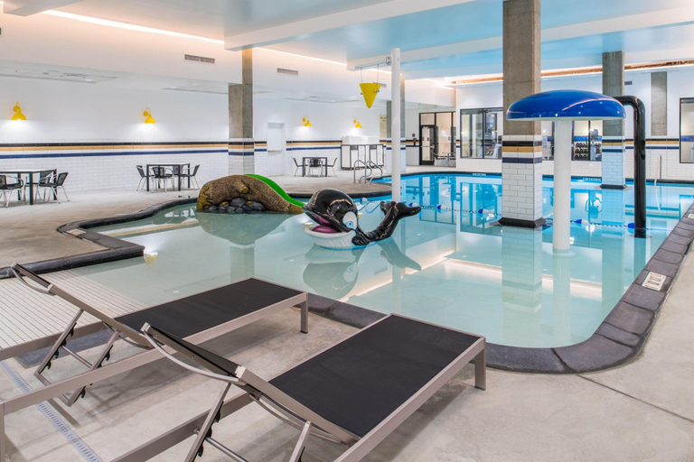 Sport & Beauty, Hampton Inn & Suites Portland-Pearl District, Multnomah