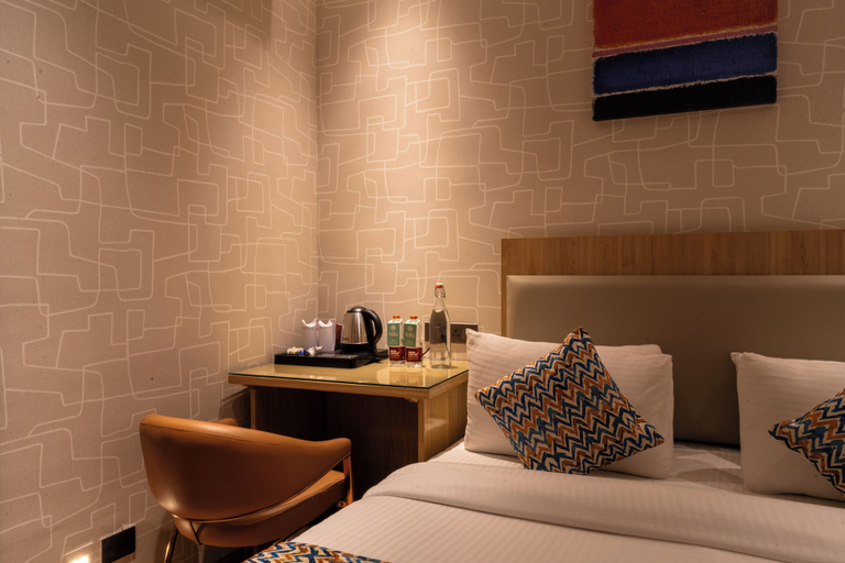 Room 2, Hotel Bluestone Prime Nehru Place by The Cosy hotels, Delhi