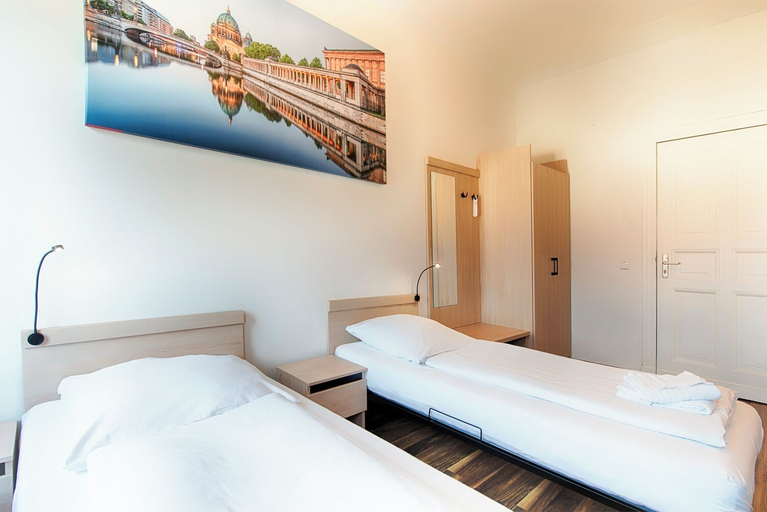 Bedroom 3, Hotel B1 & Hotel B1 Tourist, Berlin