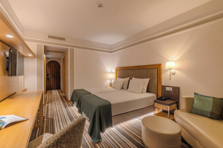 Bedroom 3, Pestana Carlton Madeira Ocean Resort Hotel, Funchal