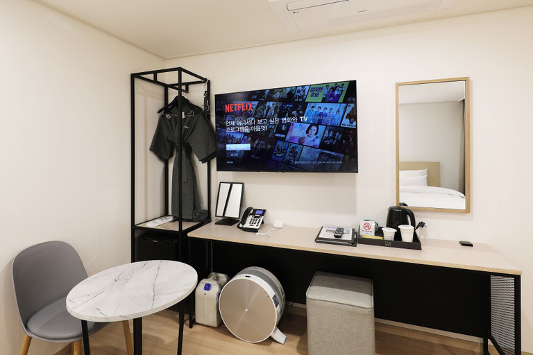 Interior 3, J-Bay Tourist Hotel, Gangbuk