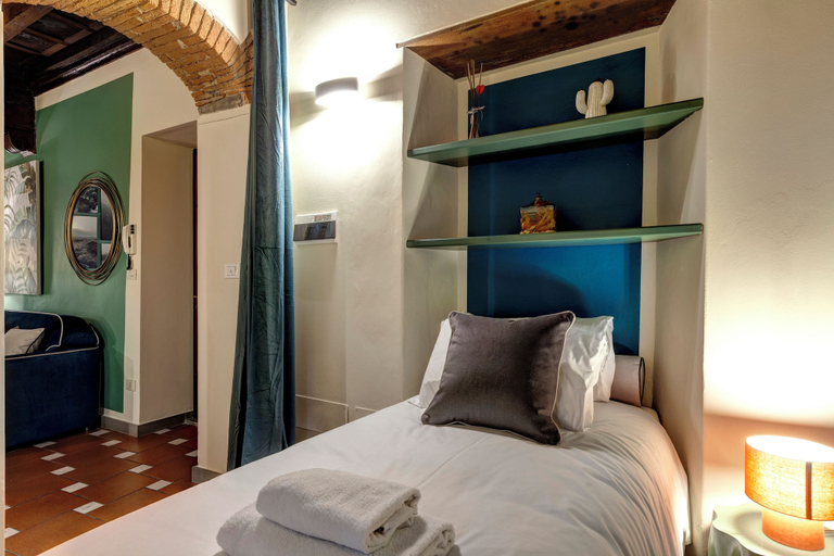 Room 3, Agnese Apartment by Mamo Florence, Florence