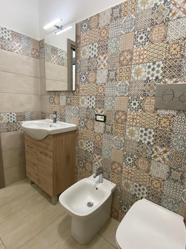 Bathroom 2, Giotera Village, Agrigento