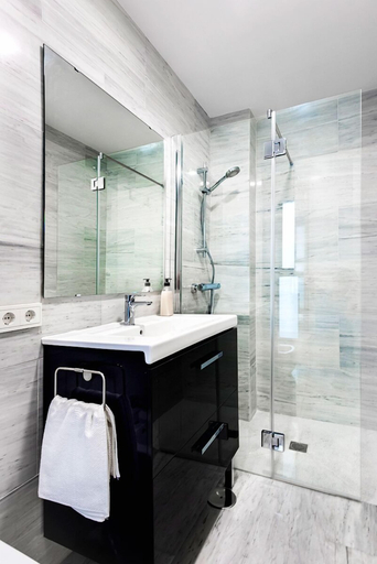 Bathroom 3, Genteel Home Mateos Gago II, Sevilla