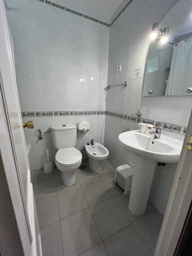 Bathroom 3, Apartamentos Coronado, Málaga