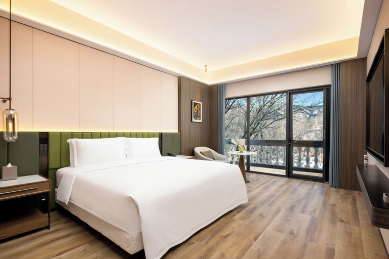 Room 3, Fragrant Hill Empark Hotel, Beijing