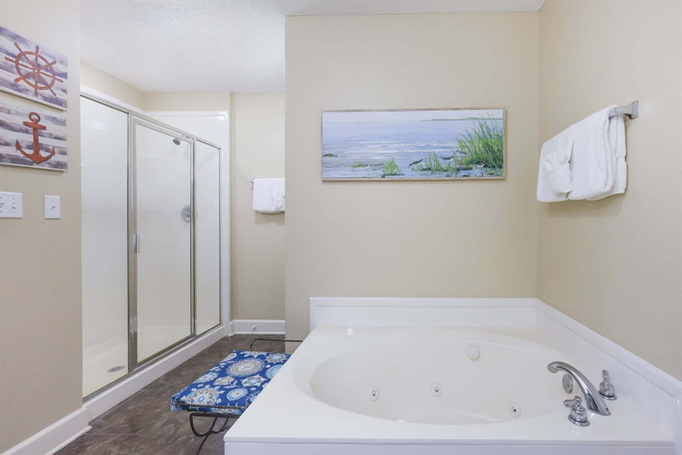 Bathroom 4, Phoenix West 2202 3 Bedroom Condo, Baldwin