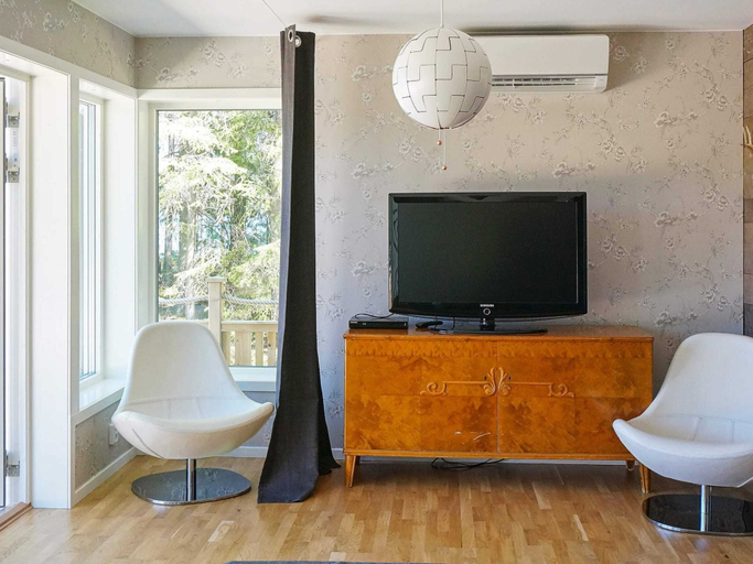 Others 3, 8 Person Holiday Home in Hyltebruk, Hylte