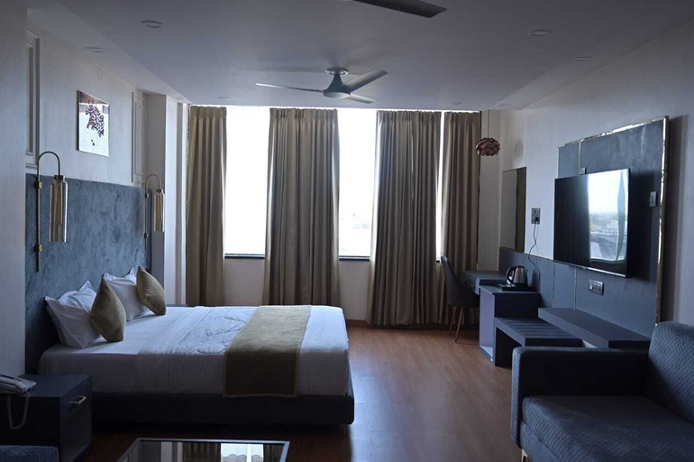 Room 4, Hotel Bandiram, Chhatarpur
