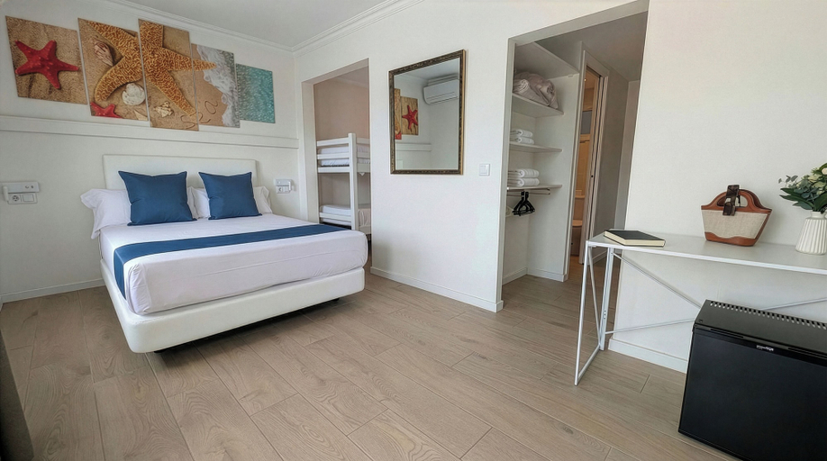 Bedroom 3, Hotel Medium Claramar, Girona