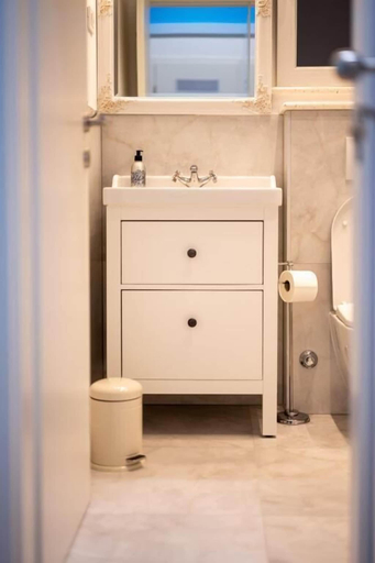 Bathroom 2, Finest rooms Leonilda, Split