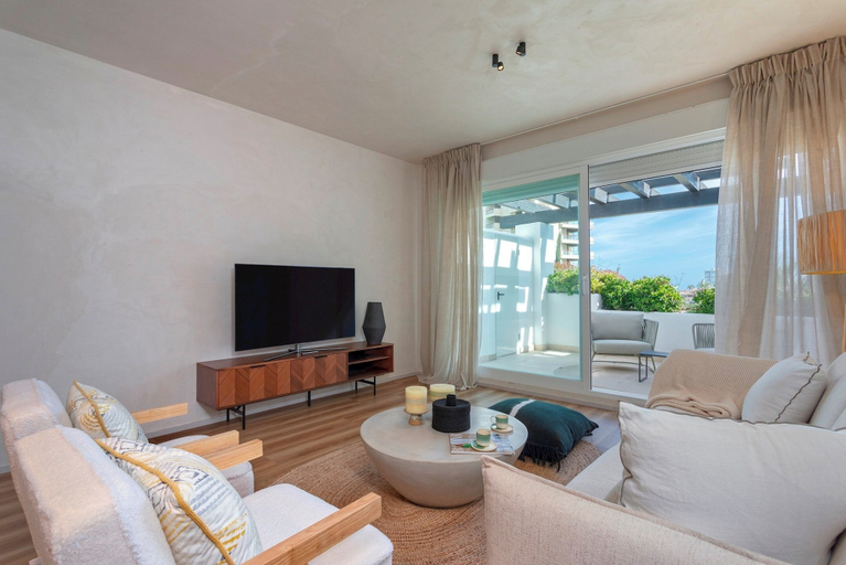 Interior 5, Exclusive Loft With Private Terrace in Marbella. Incosol II, Málaga