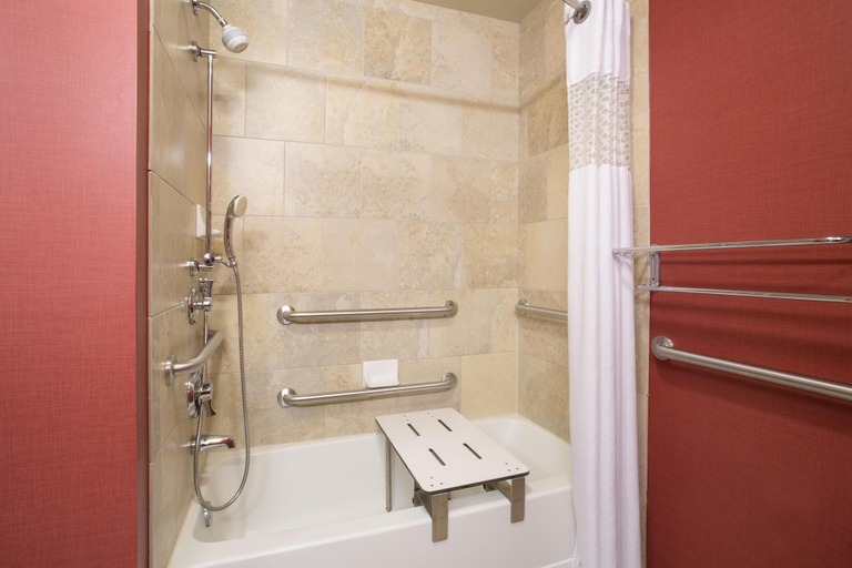 Bathroom 4, Hampton Inn Siloam Springs, Benton