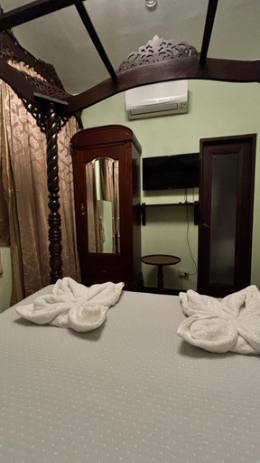 Bedroom 2, Casa Pichay Family Room, Vigan City