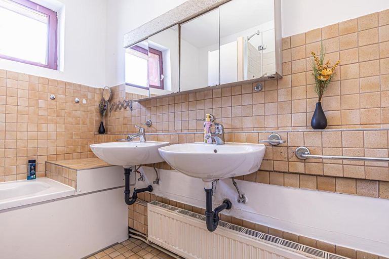 Bathroom 3, Budget Friendly Private Rooms with Garden, Wien
