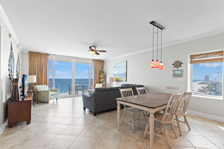 Others 5, San Carlos 1509, Baldwin