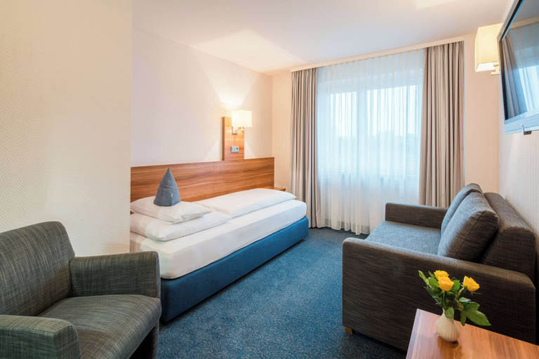Bedroom 3, Best Western Blankenburg Hotel, Coburg