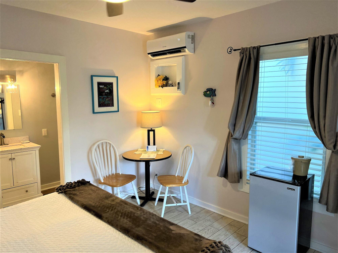 Bedroom 2, The Grand Guesthouse, Monroe