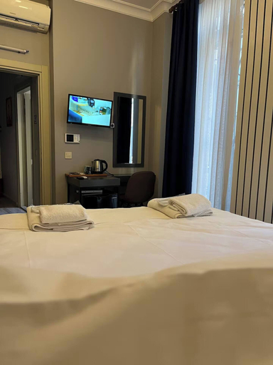 Room 3, Arakat Suite Hotel, Beyoğlu