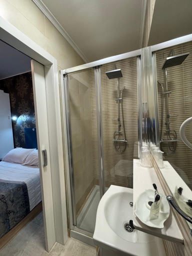 Bathroom 4, Casa Reino & Camino, León