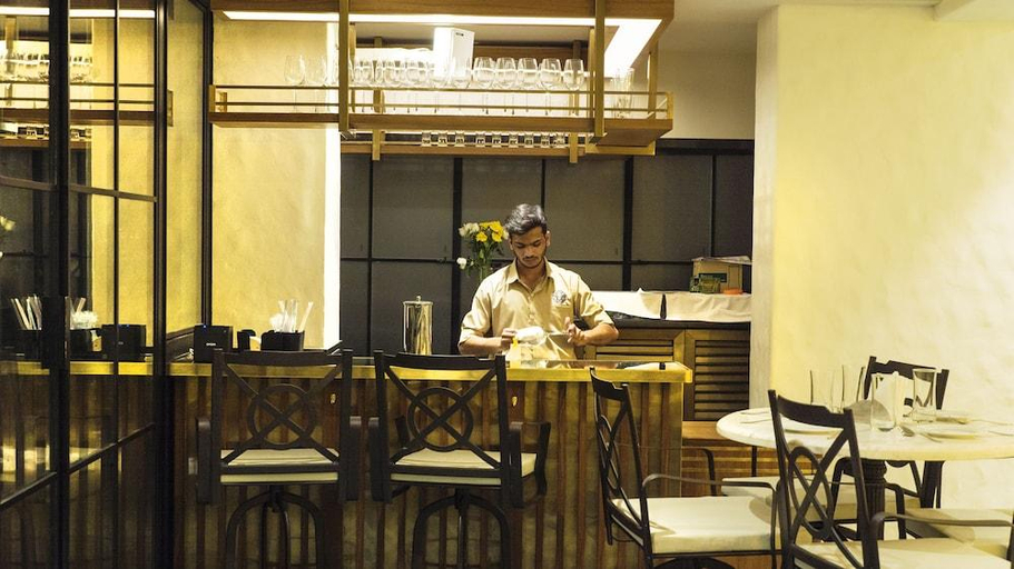 Food & Drinks 5, Strand Hotel Colaba, Mumbai City