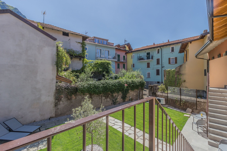 Room 5, C Magnolia Appartamento 4, Lecco
