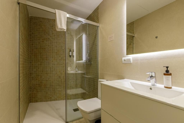 Bathroom 3, Souvirón de Torres, Málaga