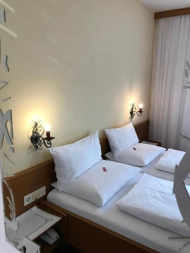 Room 5, Gasthof Sprenger, Lienz