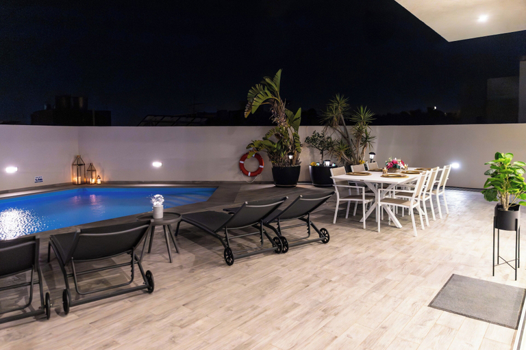 Pool 4, Villa Ixoria, St Julian's