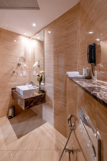 Bathroom 5, Peony Hotel, Dubai