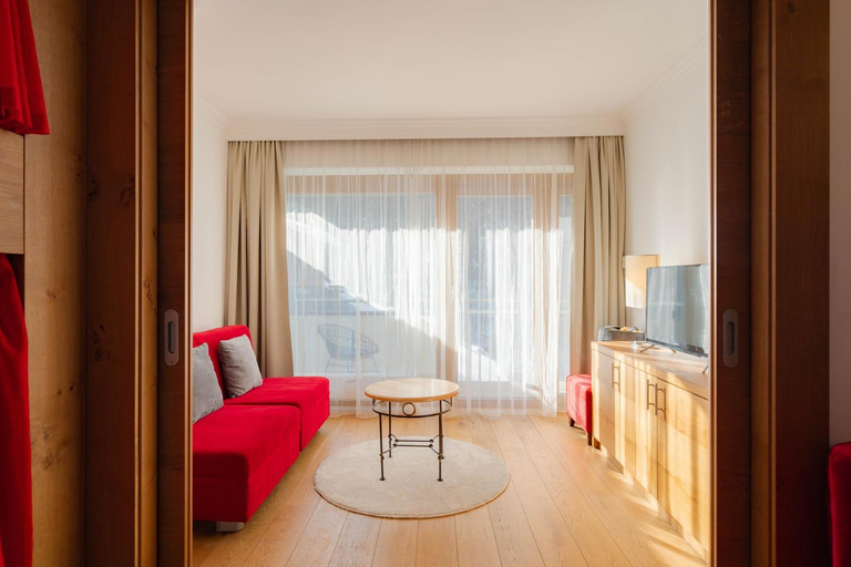 Bedroom 3, Familotel Amiamo, Zell am See