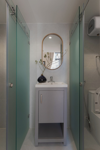 Bathroom 4, YLiving Serviced Apartment, Cầu Giấy