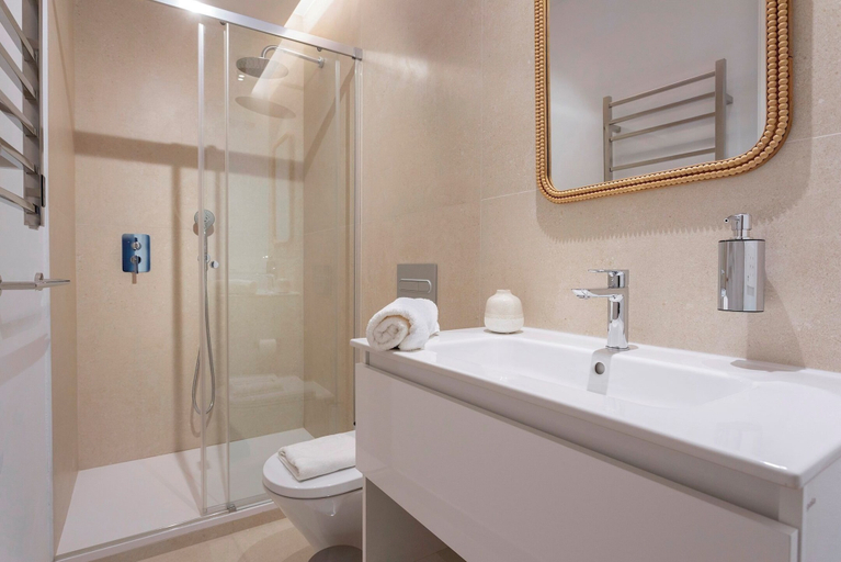 Bathroom 4, Genteel Home Tomás de Ibarra 15, Sevilla