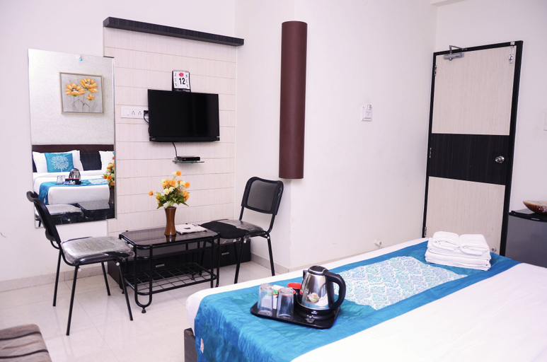 Bedroom 3, Hotel Crown, Rajkot