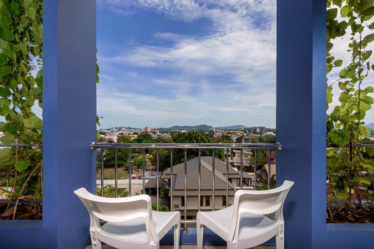 Property grounds, iCheck Inn Phuket Town, Pulau Phuket