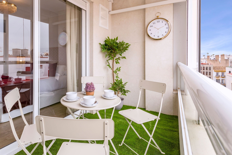 Terrace/patio, Stunning Apartment With City Views. San Pablo, Sevilla