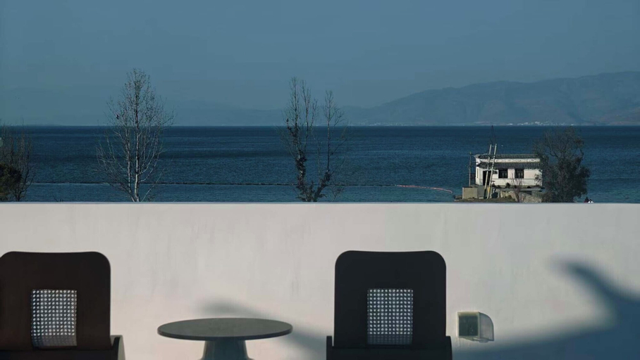 Outdoor dining 5, Dali Haohai Yueju Seascape Guest House, Dali Bai