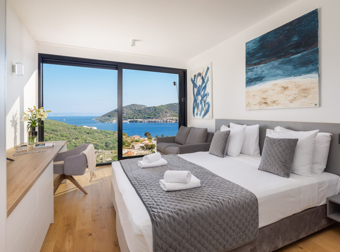 Room 4, Breathtaking Villa Vis, Vis