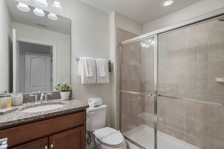 Room 4, 5BR Minions Mickey Rooms w Pool Sun Shelf 8879, Osceola