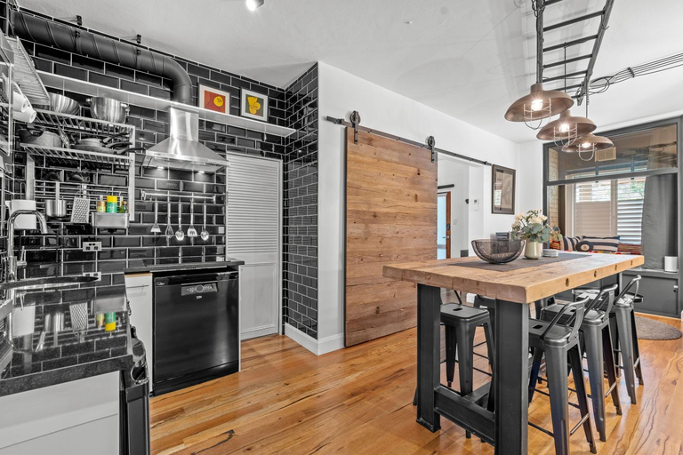 Others 5, Industrial Central Apartment - Shop 8, Fremantle