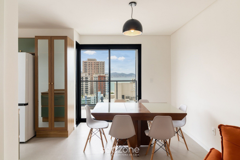 Dining, Apts 220 Meters fr/ Pereque Beach Near Downtown- Arfs, Porto Belo