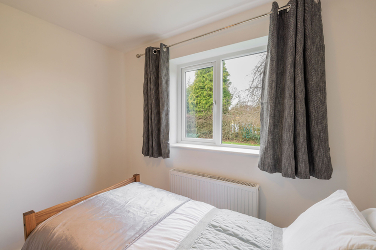 Room 4, Host Stay Hawthorn Bank, Leeds