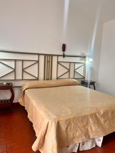 Bedroom 4, Hotel Mundial, Junín