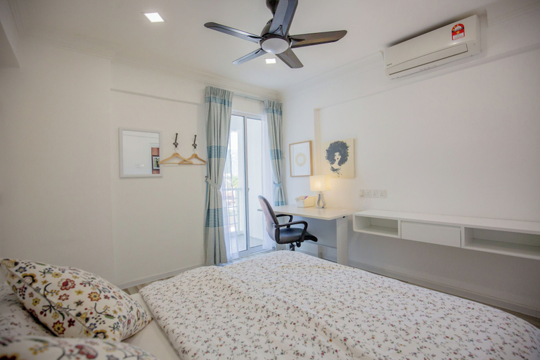 Room 3, Eastern Court Apartment, Penang Island