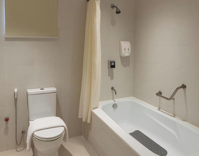 Bathroom 4, Castle Peak Hotel, Cebu City