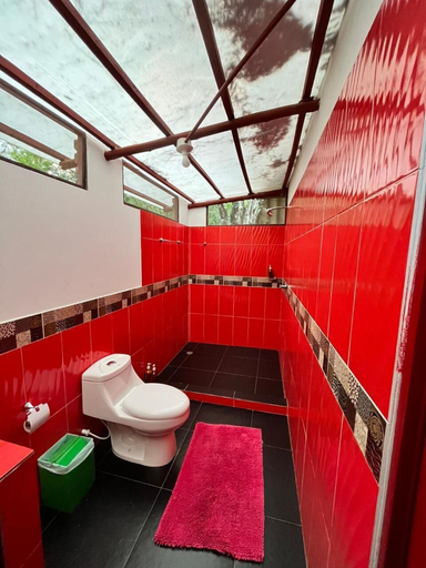 Bathroom 4, Hato San Pablo, Orocué