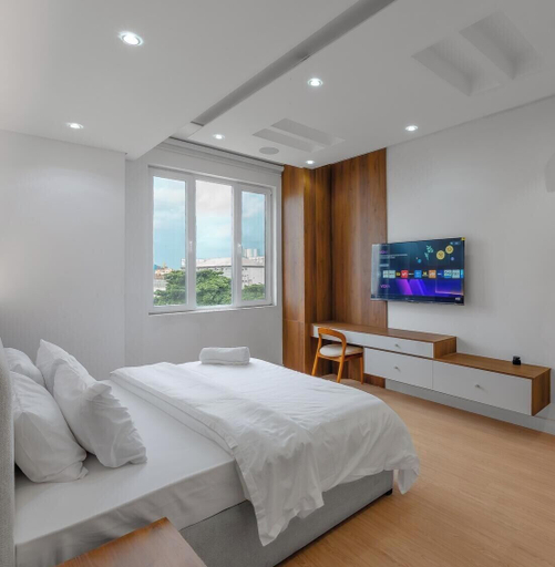 Room 5, Short Stays By CW, Eti-Osa